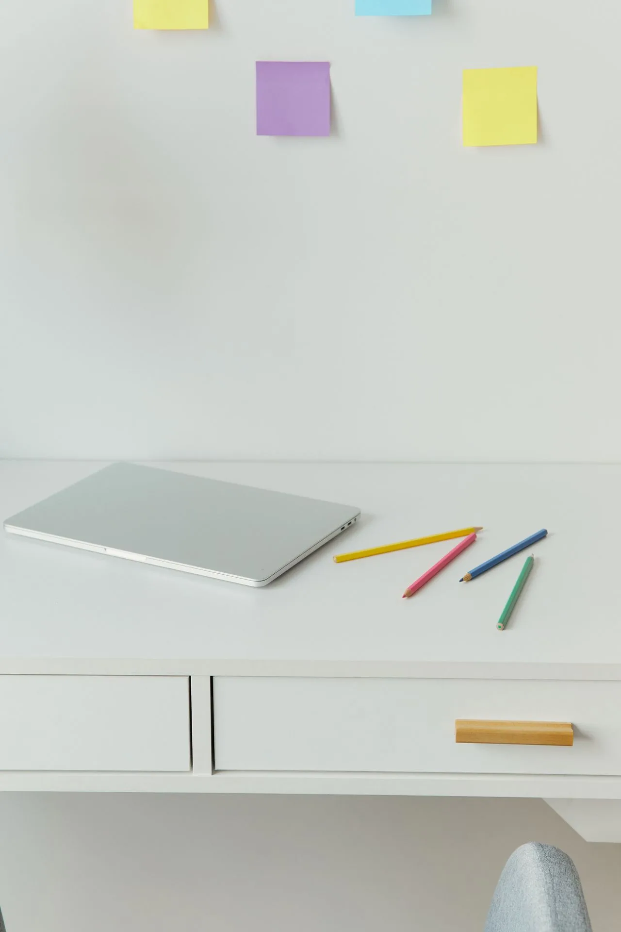 Como montar um home office confortável e organizado